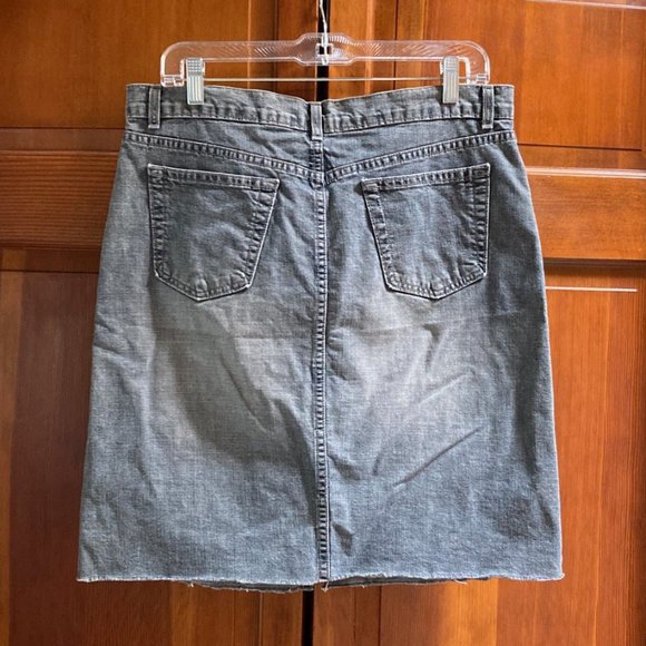 Onion Faded Black Denim/Jean skirt with front slit - raw hem - size 10 (no tag) - Picture 2 of 8